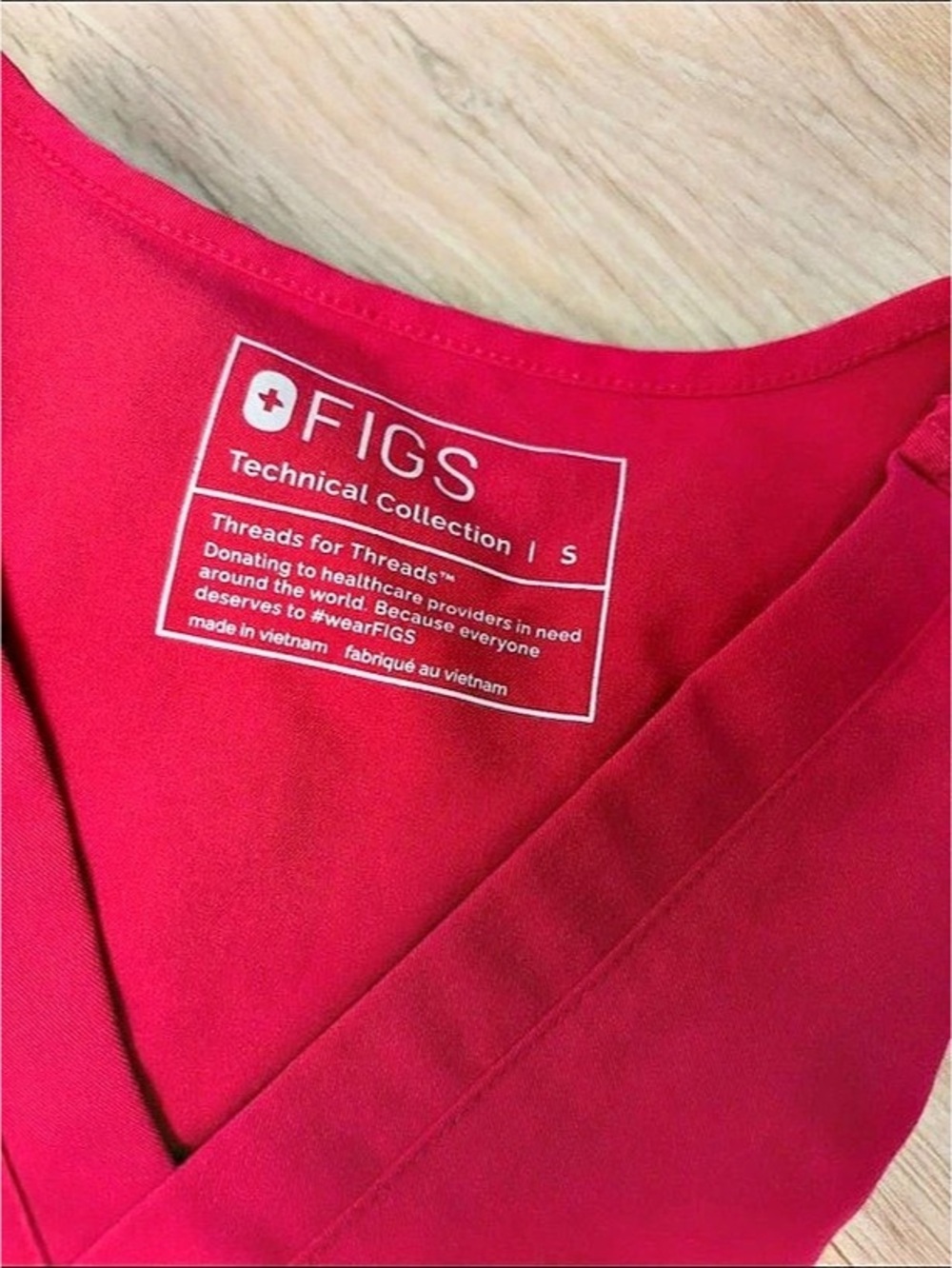 FIGS Technical Collection Scrub set - Picture 3 of 5